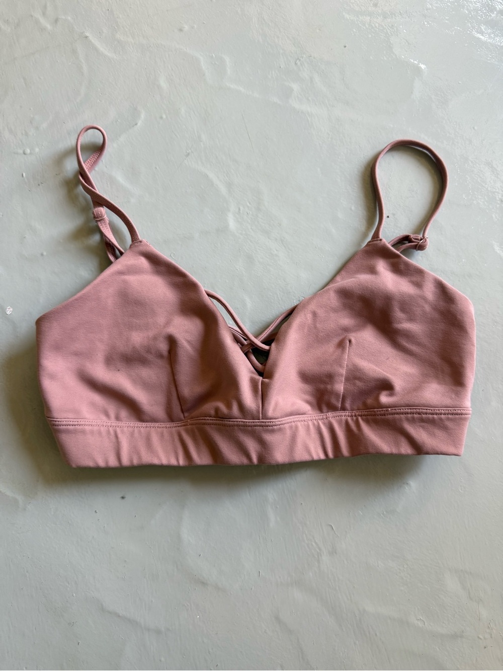 ALO Yoga Interlace Sports Bra in Dusty Rose
